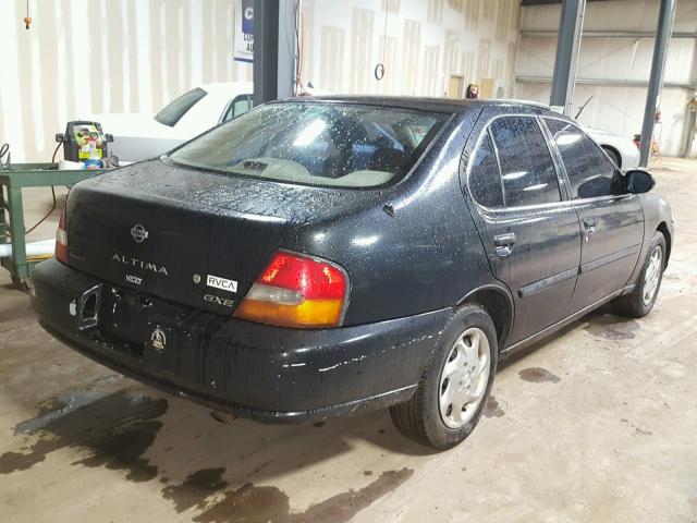 1N4DL01D5WC243939 - 1998 NISSAN ALTIMA XE BLACK photo 4