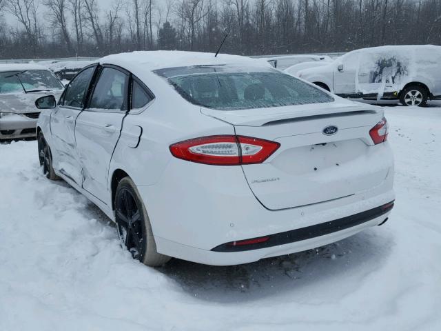 3FA6P0H72GR379591 - 2016 FORD FUSION SE WHITE photo 3