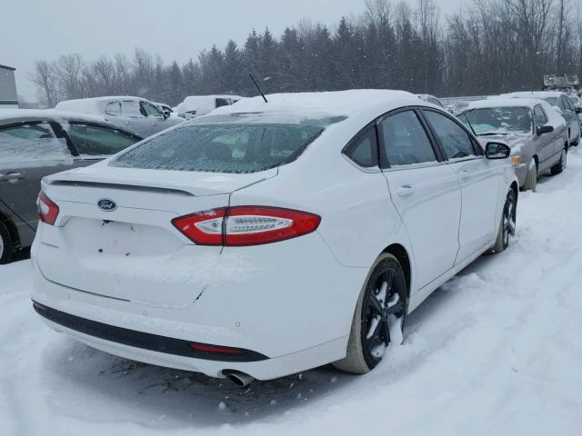 3FA6P0H72GR379591 - 2016 FORD FUSION SE WHITE photo 4