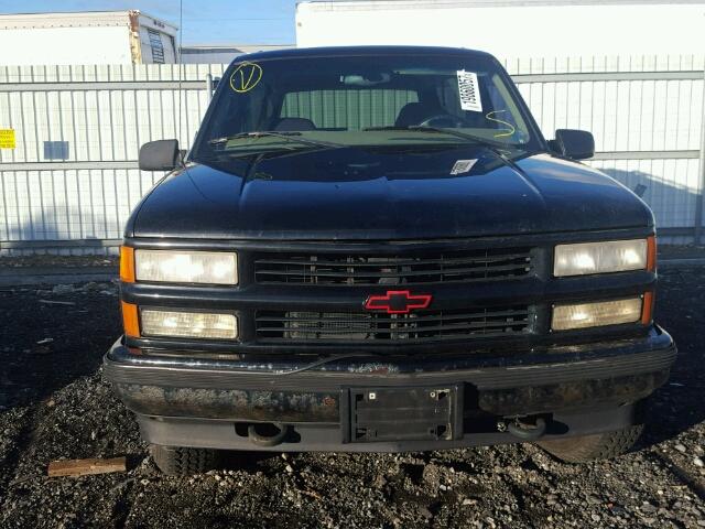 3GNEK18RXWG124233 - 1998 CHEVROLET TAHOE K150 BLACK photo 9