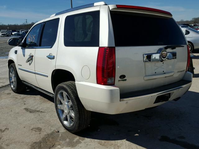 1GYS3CEF8BR340844 - 2011 CADILLAC ESCALADE P WHITE photo 3