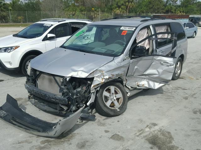 2D4RN5D18AR180475 - 2010 DODGE GRAND CARA GRAY photo 2