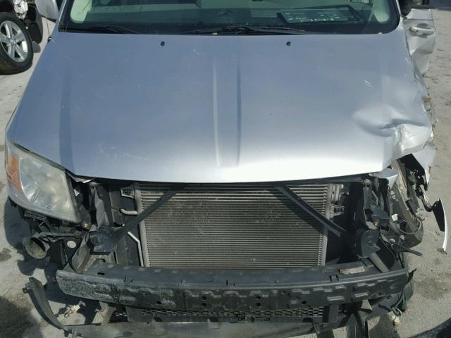 2D4RN5D18AR180475 - 2010 DODGE GRAND CARA GRAY photo 7