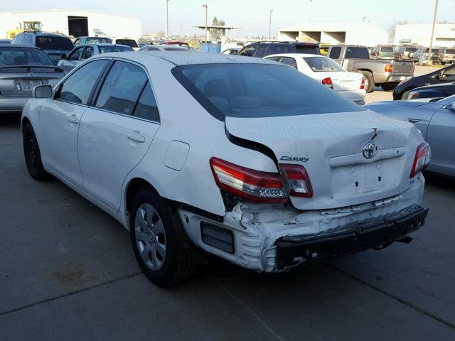 4T1BF3EK0AU567866 - 2010 TOYOTA CAMRY BASE WHITE photo 3