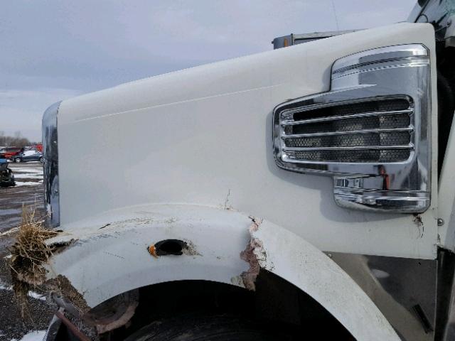 1FUJGPDV2CDBK0177 - 2012 FREIGHTLINER CONVENTION WHITE photo 7