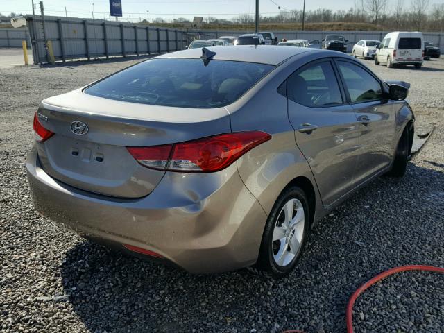 5NPDH4AE5DH375242 - 2013 HYUNDAI ELANTRA GL GOLD photo 4