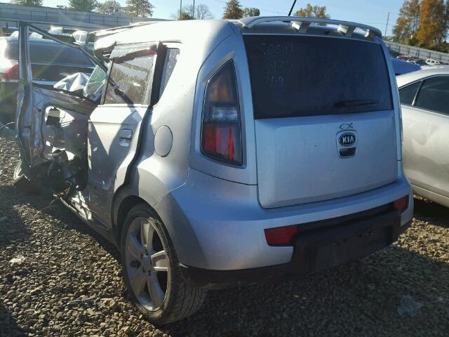 KNDJT2A20A7046377 - 2010 KIA SOUL + SILVER photo 3