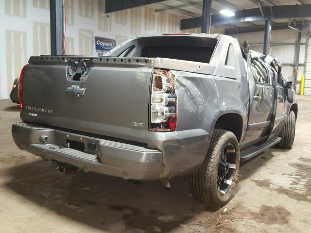 3GNFK12398G175346 - 2008 CHEVROLET AVALANCHE GRAY photo 4