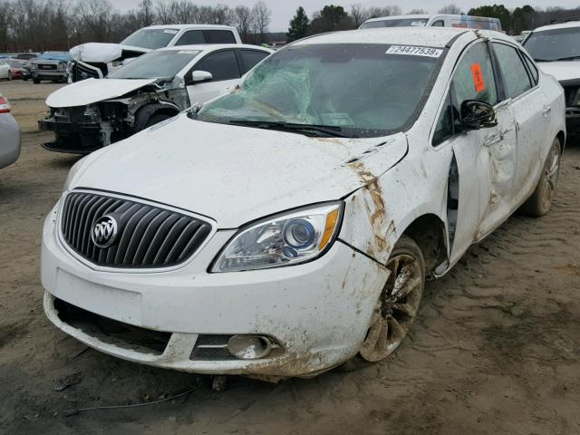 1G4PR5SK3C4179885 - 2012 BUICK VERANO CON WHITE photo 2