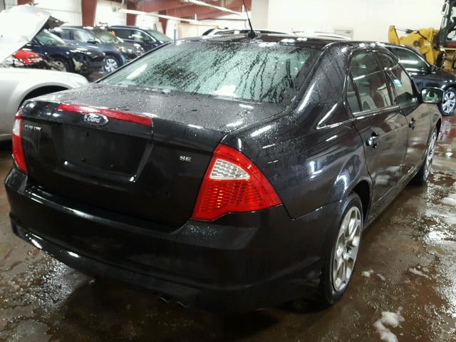 3FAHP0HA7AR327899 - 2010 FORD FUSION SE BLACK photo 4