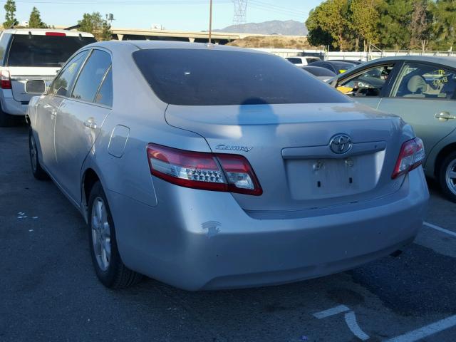 4T1BF3EK0BU146392 - 2011 TOYOTA CAMRY BASE SILVER photo 3