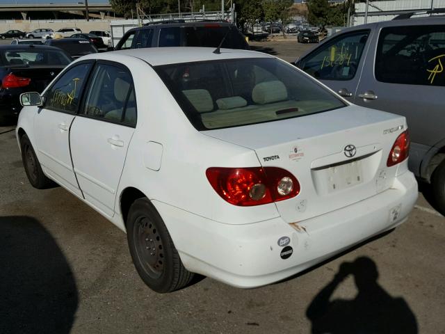 1NXBR32E15Z556872 - 2005 TOYOTA COROLLA WHITE photo 3