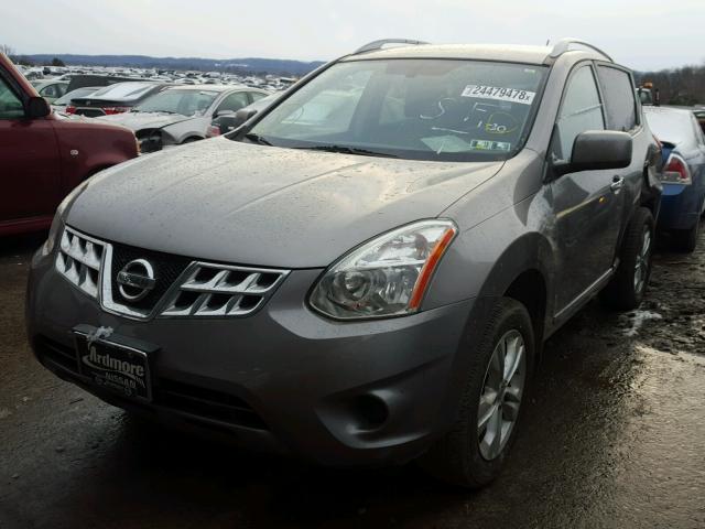 JN8AS5MV0DW120082 - 2013 NISSAN ROGUE S GRAY photo 2