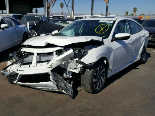 2HGFC2F77HH523199 - 2017 HONDA CIVIC EX თეთრი ფოტო 2