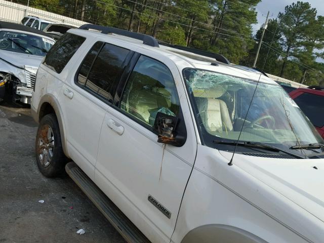 1FMEU64E58UA13636 - 2008 FORD EXPLORER E WHITE photo 9