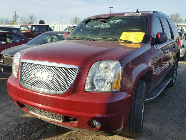 1GKFK63867J162975 - 2007 GMC YUKON DENA RED photo 2