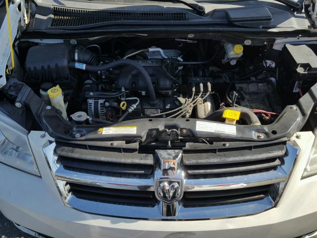 2D8HN54P48R118810 - 2008 DODGE GRAND CARA WHITE photo 7