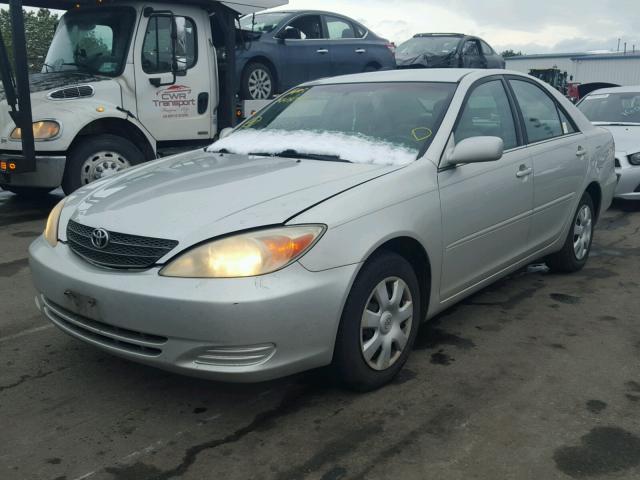4T1BE32K33U784905 - 2003 TOYOTA CAMRY LE SILVER photo 2