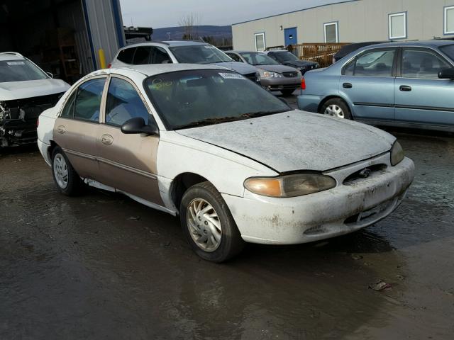 1FAFP13P8XW267212 - 1999 FORD ESCORT SE WHITE photo 1