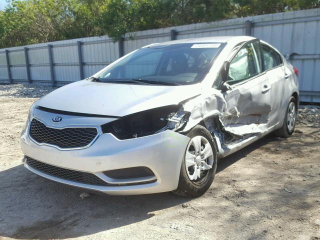 KNAFK4A69F5410061 - 2015 KIA FORTE LX SILVER photo 2