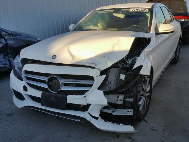 55SWF4JB2FU067546 - 2015 MERCEDES-BENZ C 300 WHITE photo 2