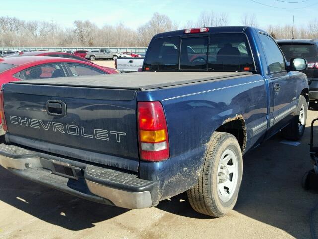 1GCEC14V42Z172474 - 2002 CHEVROLET SILVERADO BLUE photo 4