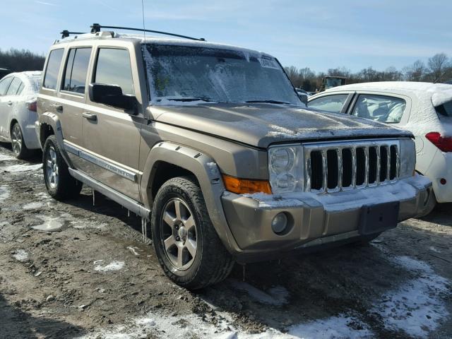 1J8HG58296C276226 - 2006 JEEP COMMANDER TAN photo 1