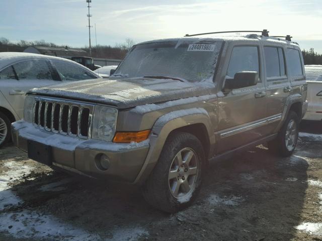 1J8HG58296C276226 - 2006 JEEP COMMANDER TAN photo 2