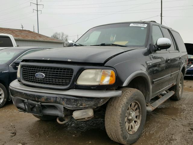 1FMRU1660YLC34979 - 2000 FORD EXPEDITION BLACK photo 2