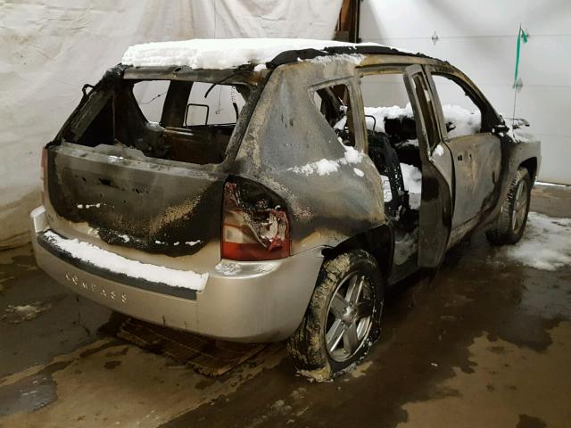 1J8FT47WX8D647618 - 2008 JEEP COMPASS SP SILVER photo 4