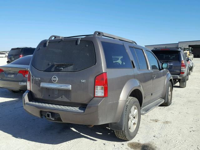 5N1AR18U98C637174 - 2008 NISSAN PATHFINDER BROWN photo 4