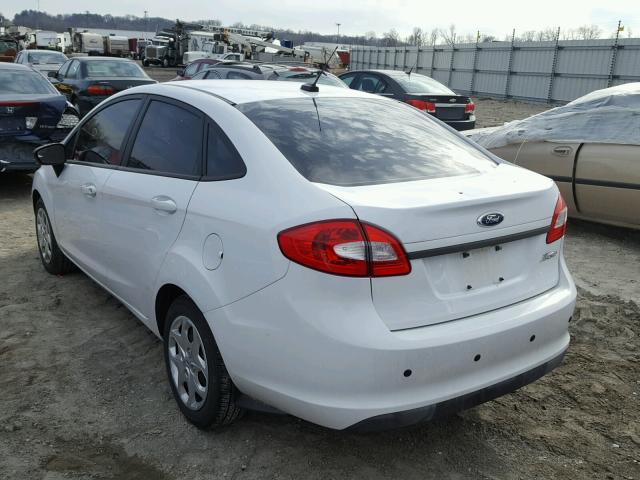 3FADP4AJ3CM112455 - 2012 FORD FIESTA S WHITE photo 3