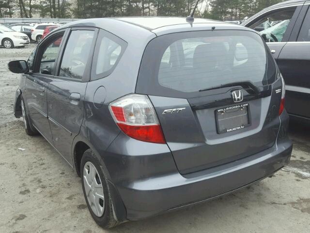 JHMGE8H33DC000736 - 2013 HONDA FIT GRAY photo 3