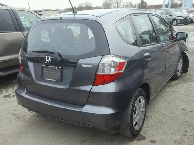 JHMGE8H33DC000736 - 2013 HONDA FIT GRAY photo 4