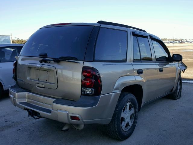 1GNDS13S662108500 - 2006 CHEVROLET TRAILBLAZE GOLD photo 4