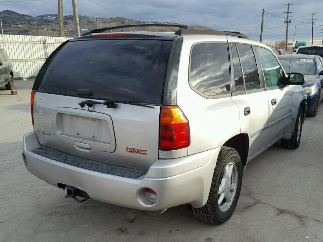 1GKDT13SX62163994 - 2006 GMC ENVOY SILVER photo 4