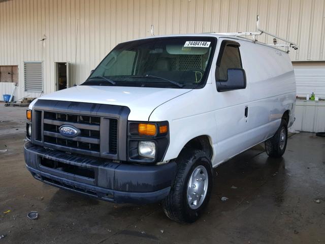 1FTNE2EW2BDA09097 - 2011 FORD ECONOLINE WHITE photo 2