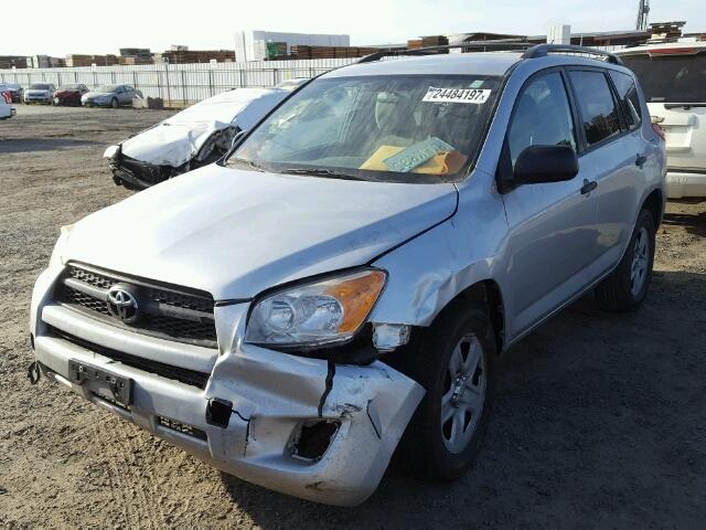 2T3ZF4DV8CW118803 - 2012 TOYOTA RAV4 SILVER photo 2