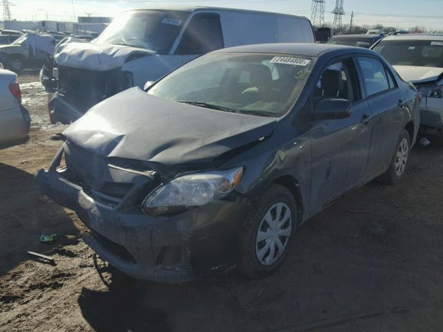 2T1BU4EEXBC697646 - 2011 TOYOTA COROLLA BA GRAY photo 2