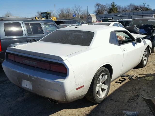 2C3CDYAG3CH257797 - 2012 DODGE CHALLENGER WHITE photo 4