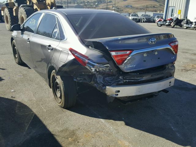 4T4BF1FK4FR450405 - 2015 TOYOTA CAMRY LE GRAY photo 3