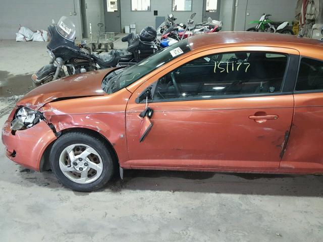 1G2AL15F277120645 - 2007 PONTIAC G5 ORANGE photo 9