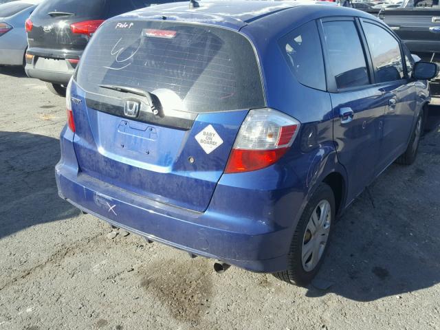 JHMGE8H23AS007128 - 2010 HONDA FIT BLUE photo 4