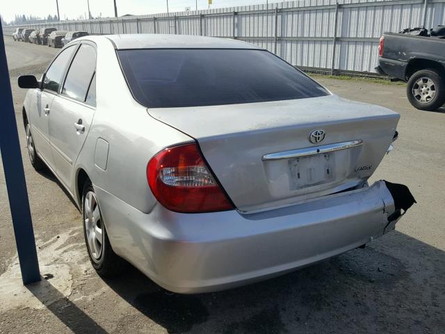 4T1BE32K94U812174 - 2004 TOYOTA CAMRY LE SILVER photo 3