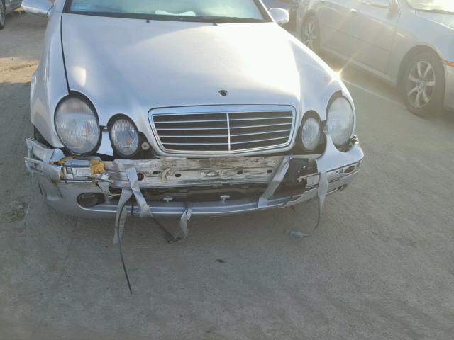 WDBLJ70G71T058668 - 2001 MERCEDES-BENZ CLK 430 SILVER photo 9