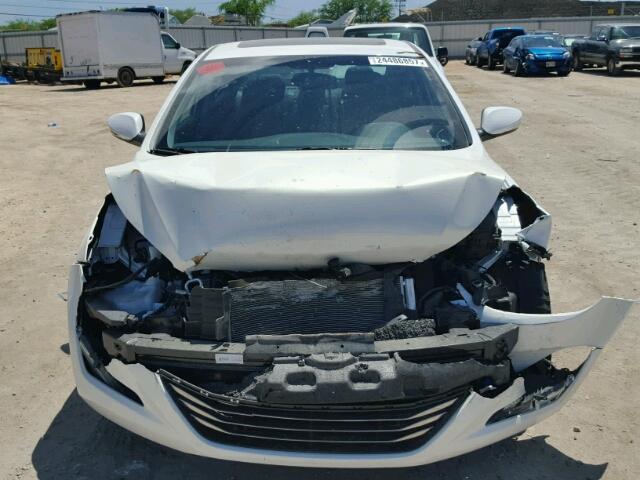 5NPDH4AE6EH504963 - 2014 HYUNDAI ELANTRA SE WHITE photo 9