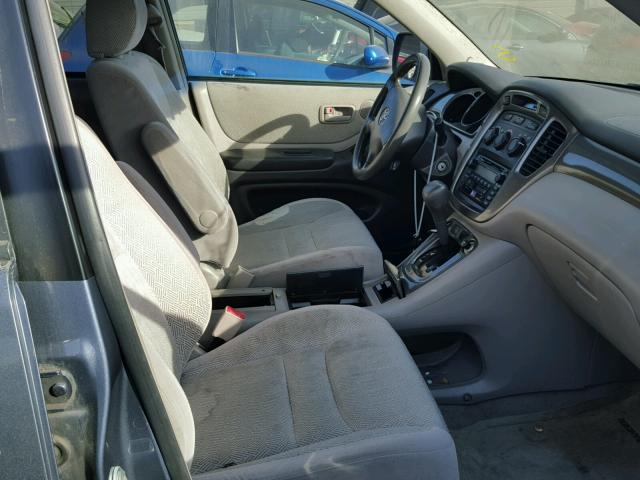 JTEHF21A220070246 - 2002 TOYOTA HIGHLANDER BLUE photo 5