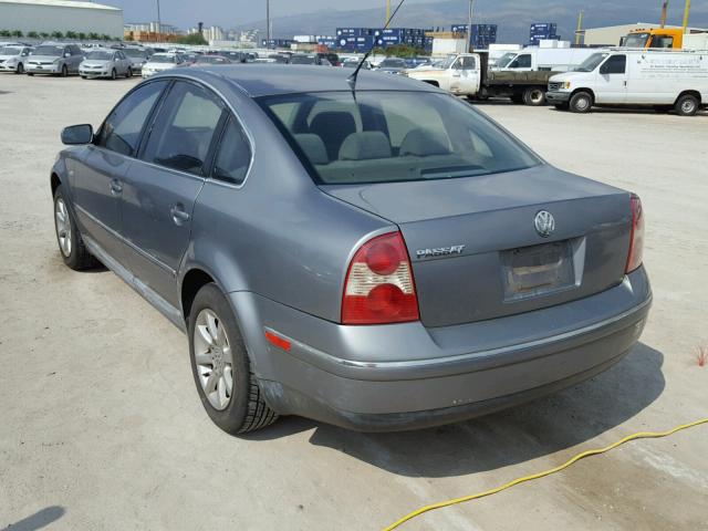 WVWPD63B04E067063 - 2004 VOLKSWAGEN PASSAT GLS GRAY photo 3