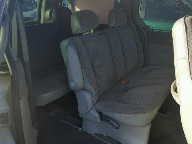 2C4GJ44G2YR739608 - 2000 CHRYSLER GRAND VOYA Կանաչ լուսանկար 6