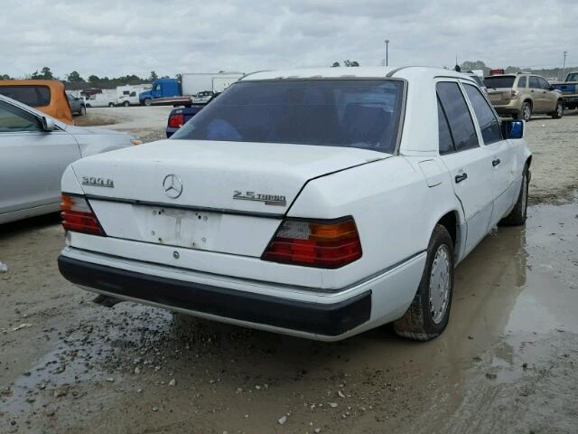 WDBEB28EXPB977896 - 1993 MERCEDES-BENZ 300 D WHITE photo 4